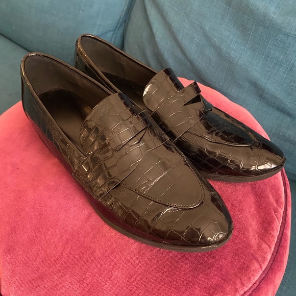 Black patent leather dark academia croc loafers - Picture 4 of 4